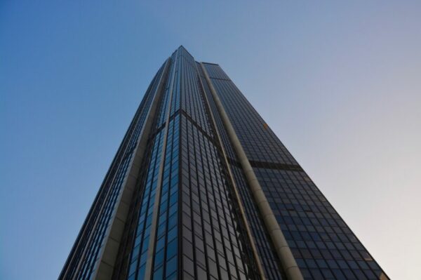 Fin 2020, l'ETSUP s'est installée au 46e étage de la Tour Montparnasse